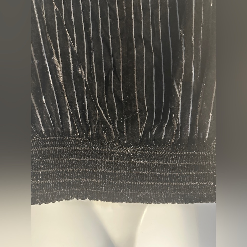 FRAME Velvet Smocked Party Top In Noir/black. Size small/p - Picture 9 of 13